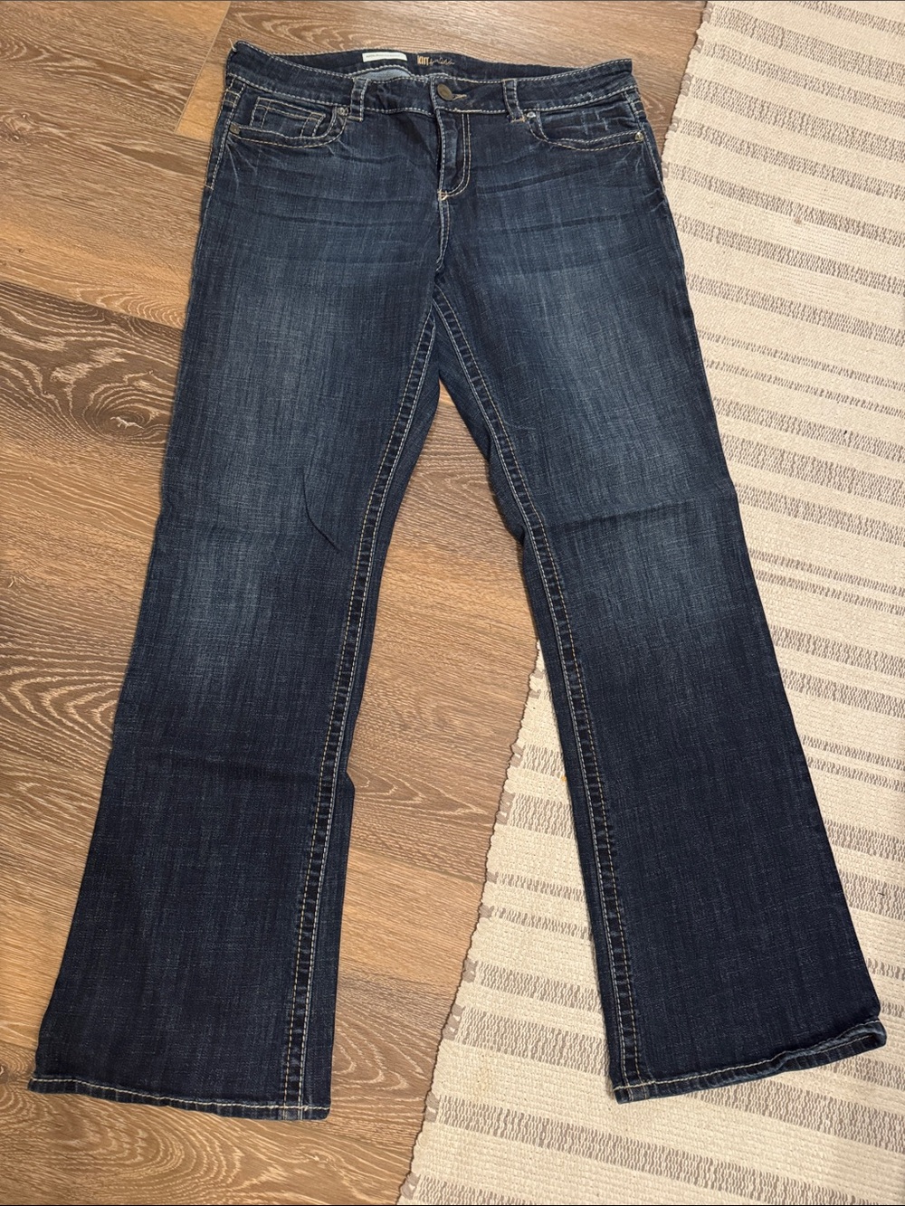 Kut from the Kloth Natalie high rise Women’s Dark Blue Bootcut Jeans, size 14